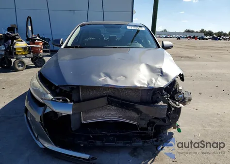 2018 Hyundai Elantra Sel z USA, uszkodzony, nr VIN 5NPD84LFXJH334901